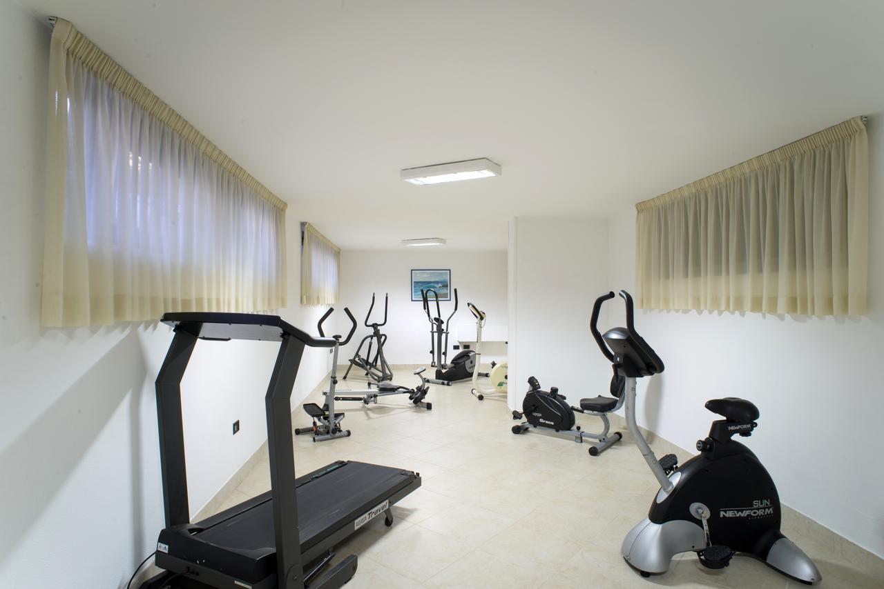 Residence Clipper Giulianova Bagian luar foto
