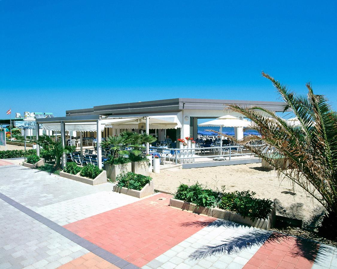 Residence Clipper Giulianova Bagian luar foto