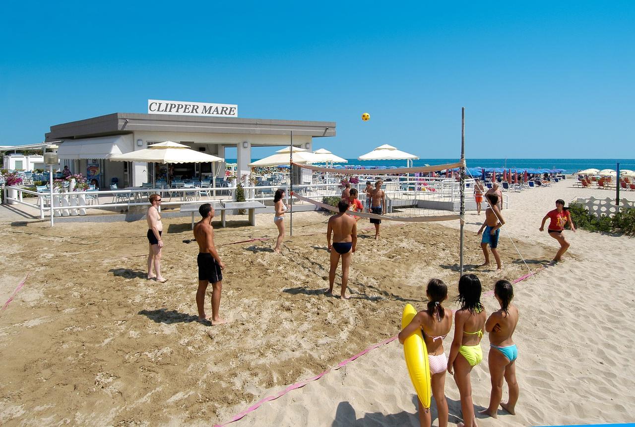 Residence Clipper Giulianova Bagian luar foto